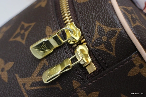 WIS TOILETRY LOUIS VUITTON BAG 0828
